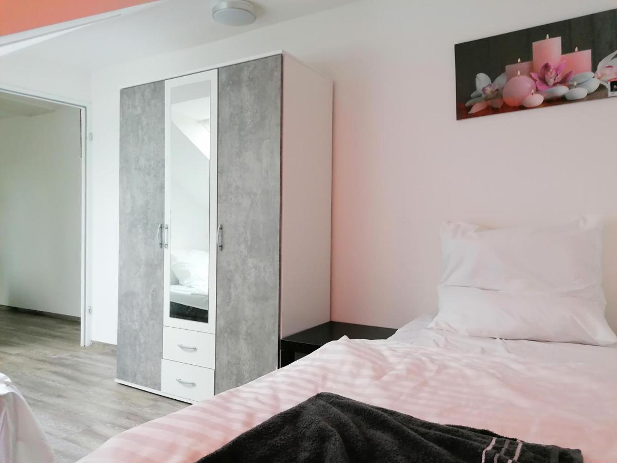 Апартаменти Fmi110 Next To Airport Рюссельсгайм Екстер'єр фото